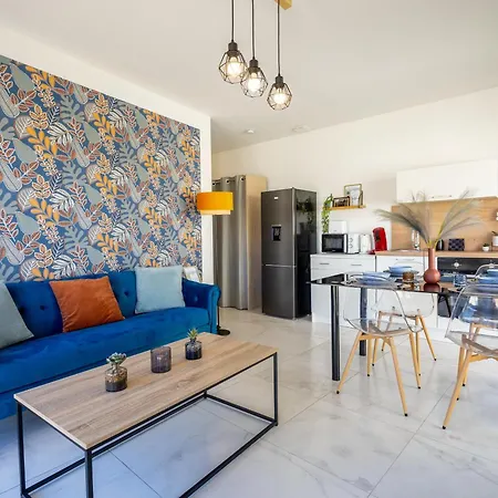 Le Sequoia - Maison Individuelle, Climatisee, Terrasse, Parking Prive 度假居