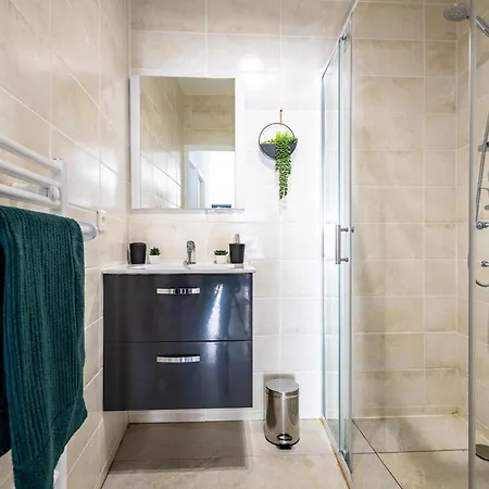 Le Sequoia - Maison Individuelle, Climatisee, Terrasse, Parking Prive 度假居